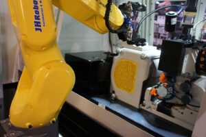 TG-12x4 Hi-Accuracy System with CNC Dressing and Robotic Loading